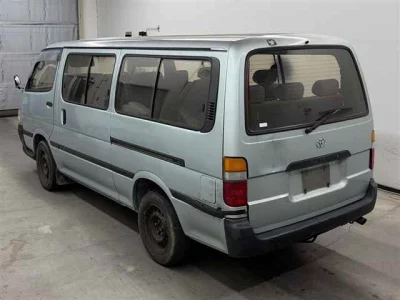 TOYOTA HIACE