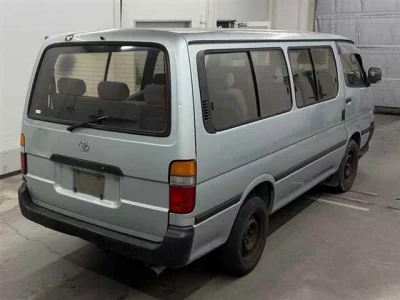 TOYOTA HIACE