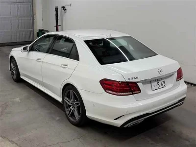 MERCEDES BENZ E CLASS