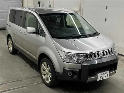 MITSUBISHI DELICA D5