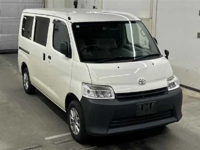 TOYOTA TOWN ACE VAN