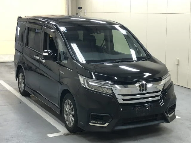 Honda Stepwgn  с аукциона в Японии
