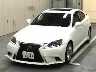 LEXUS IS