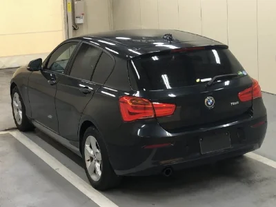 BMW 1 SERIES