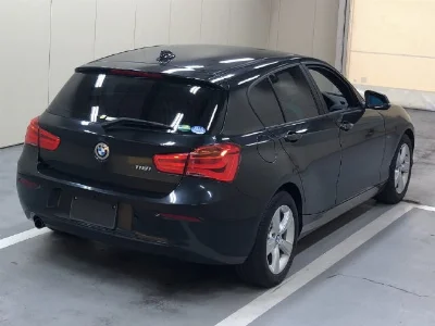 BMW 1 SERIES