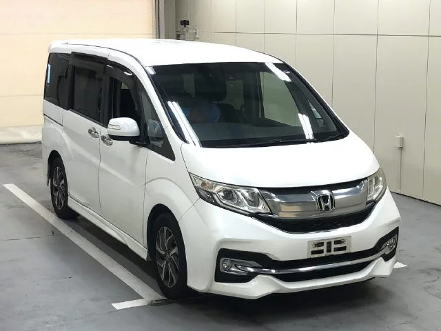 Honda Stepwgn  с аукциона в Японии