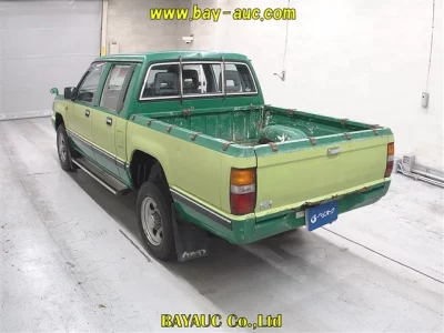 MITSUBISHI STRADA