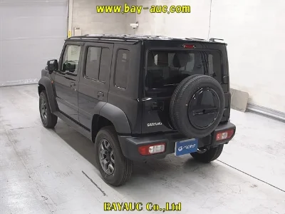 SUZUKI JIMNY NOMADE