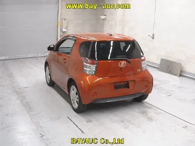 TOYOTA IQ