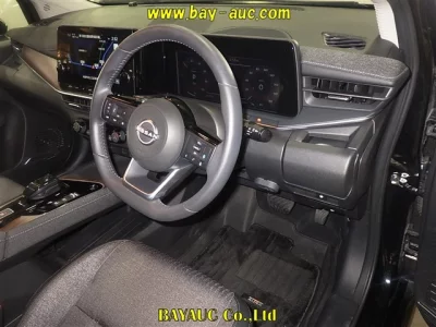 NISSAN AURA