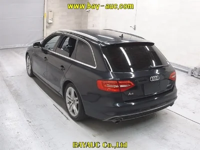 AUDI A4 AVANTE