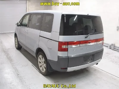 MITSUBISHI DELICA D5