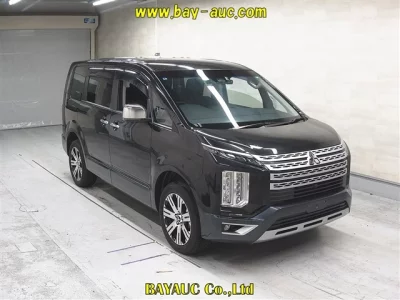 MITSUBISHI DELICA D5