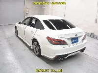 Цена авто Toyota CROWN HYBRID с аукционов Японии, номер кузова AZSH20, пробег 50 000, оценка 3