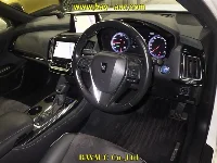 Цена авто Toyota CROWN HYBRID с аукционов Японии, номер кузова AZSH20, пробег 50 000, оценка 3
