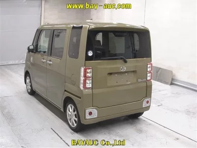 DAIHATSU WAKE