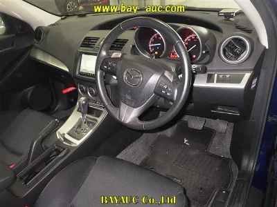MAZDA AXELA