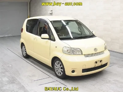 TOYOTA PORTE