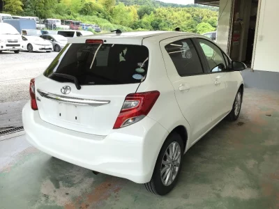 TOYOTA VITZ