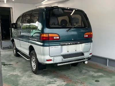 MITSUBISHI DELICA