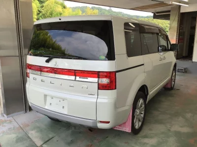 MITSUBISHI DELICA D5