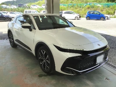 TOYOTA CROWN CROSSOVER