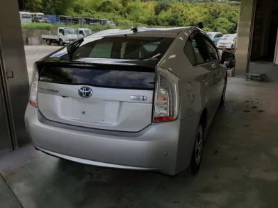 TOYOTA PRIUS PHV