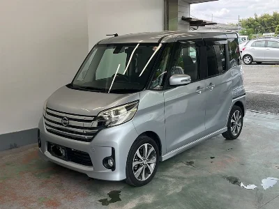 NISSAN DAYZ ROOX