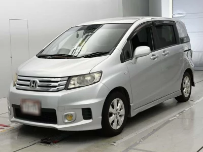 HONDA FREED SPIKE