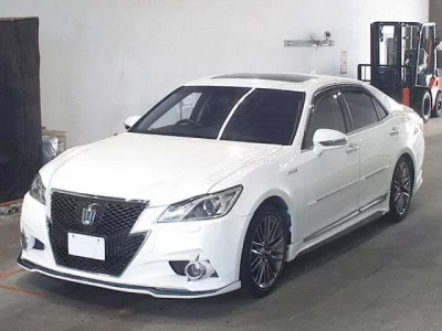 TOYOTA CROWN