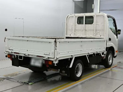 TOYOTA DYNA