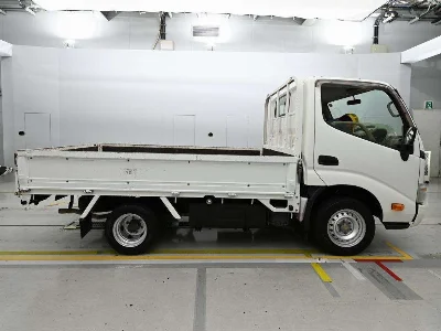 TOYOTA DYNA