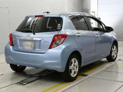 TOYOTA VITZ