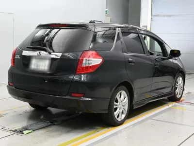 HONDA FIT SHUTTLE