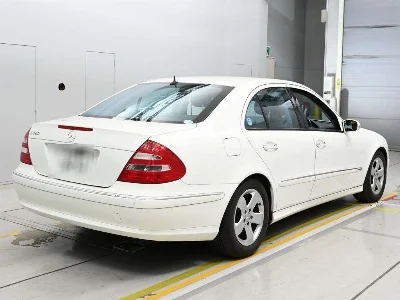 MERCEDES BENZ E CLASS