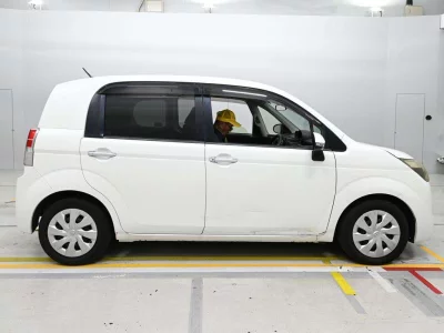 TOYOTA SPADE