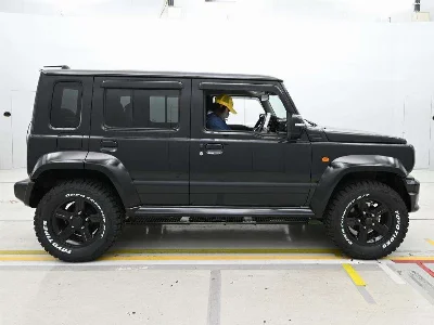 SUZUKI JIMNY NOMADE