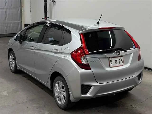 Honda Fit  с аукциона в Японии