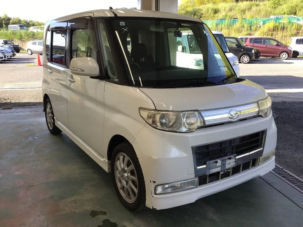 Daihatsu Tanto  с аукциона в Японии