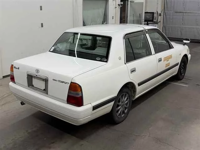 Toyota Comfort  с аукциона в Японии