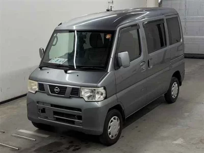 NISSAN CLIPPER VAN