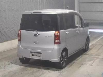 SUBARU LUCRA