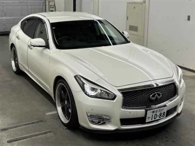 NISSAN FUGA