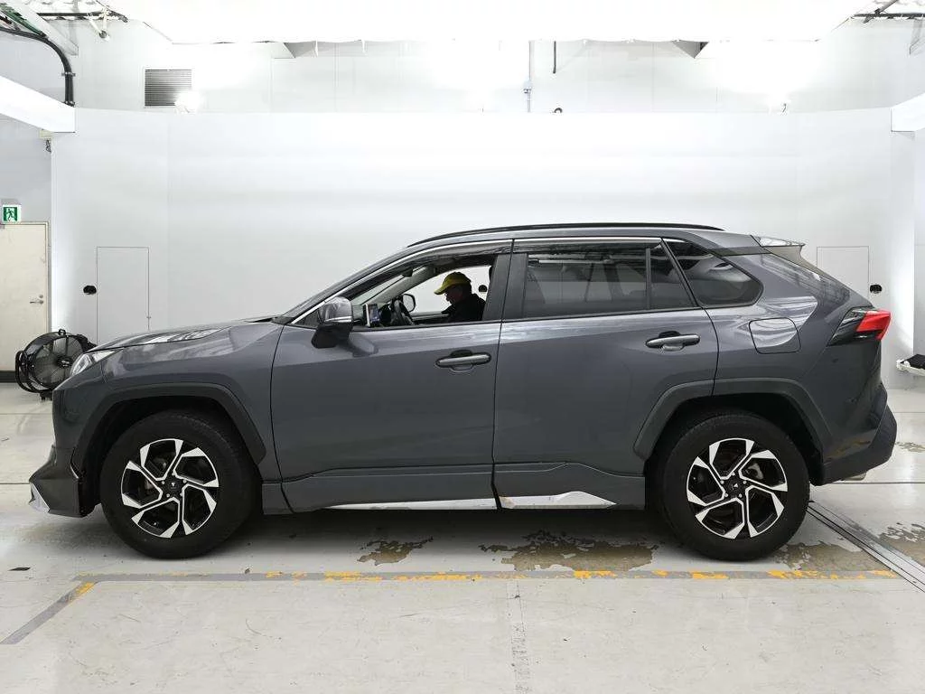 Toyota RAV4  с аукциона в Японии