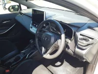 Цена авто Toyota Corolla Hatchback с аукционов Японии, номер кузова ZWE219H, пробег 11 000, оценка 7