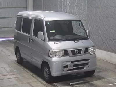 NISSAN CLIPPER VAN