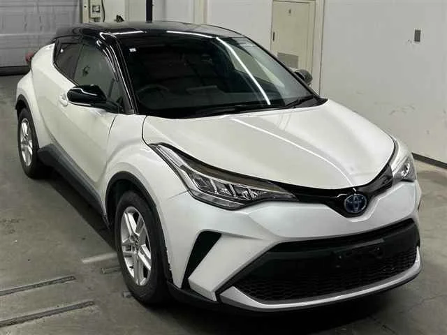 Toyota C-HR  с аукциона в Японии