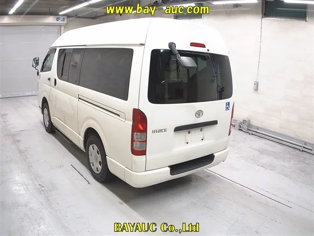 Toyota HiAce Van  с аукциона в Японии