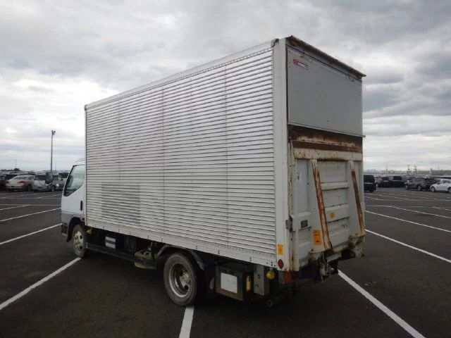 Mitsubishi Fuso Canter  с аукциона в Японии