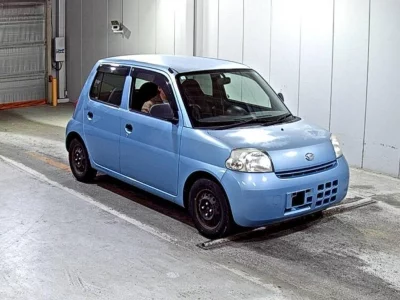 DAIHATSU ESSE